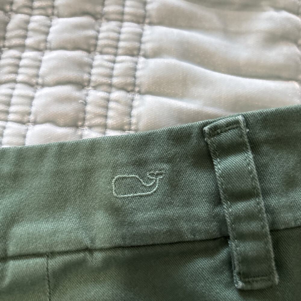 Vineyard Vines 8 Women Shorts Emerald Green EUC Slash Pockets Back Flap Pockets - Picture 3 of 13